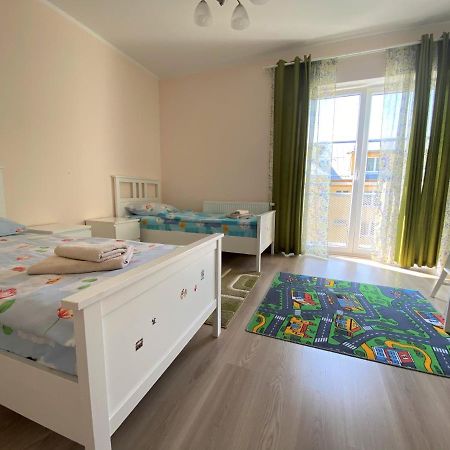 Apartment Azimuth Marianske Lazne Bagian luar foto