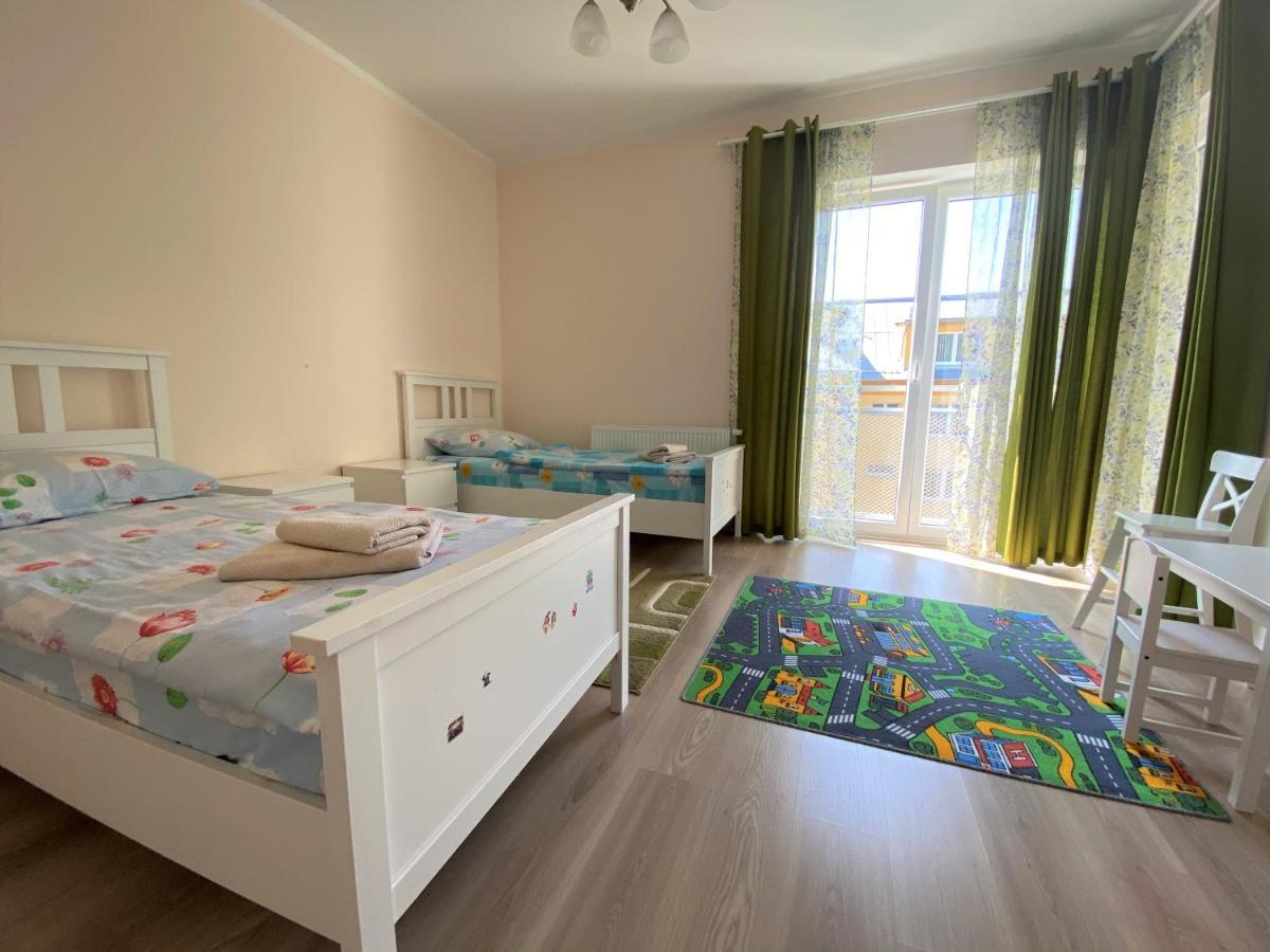 Apartment Azimuth Marianske Lazne Bagian luar foto