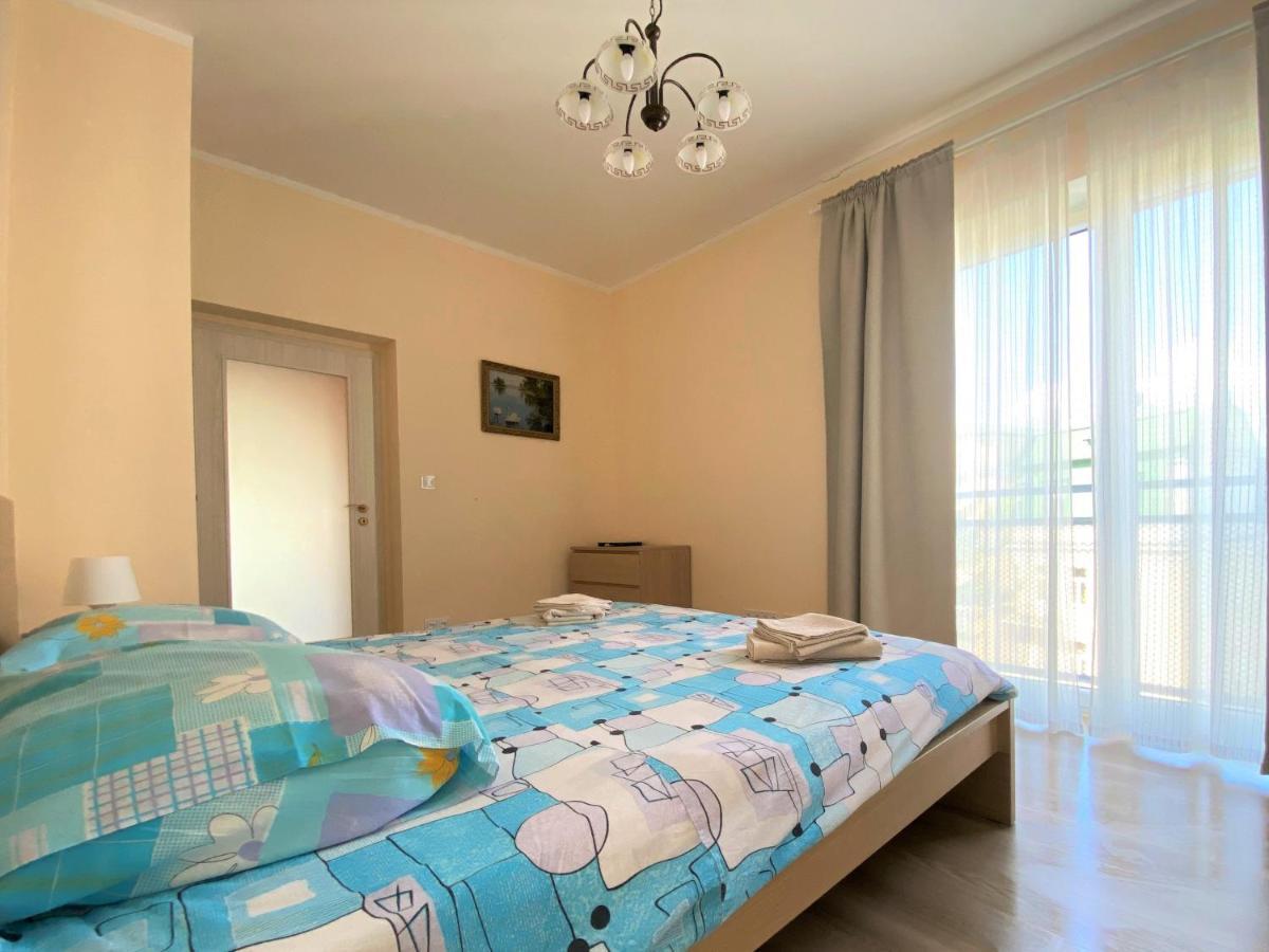 Apartment Azimuth Marianske Lazne Bagian luar foto