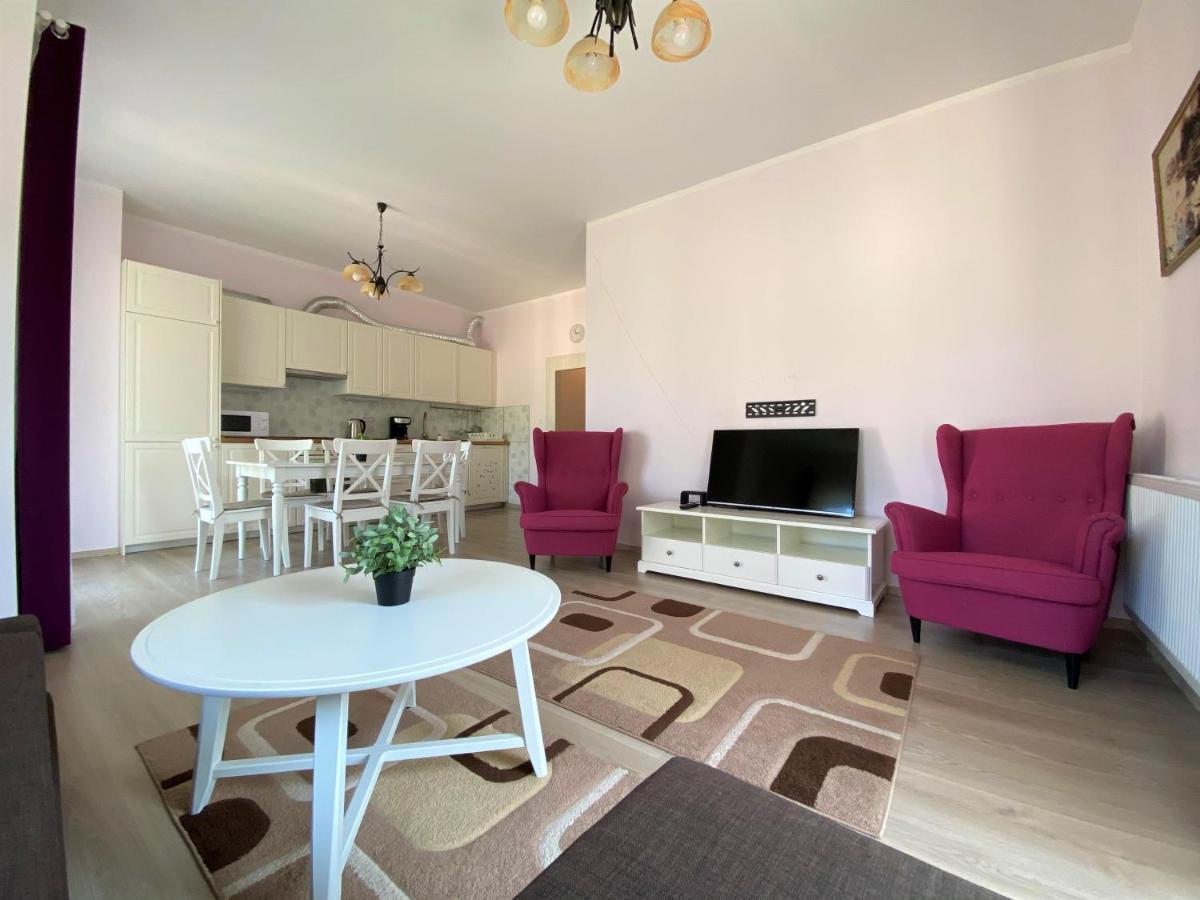 Apartment Azimuth Marianske Lazne Bagian luar foto